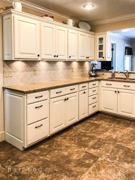 What kind of paint do you use on oak cabinets? best white paint for kitchen cabinets sherwin williams. sherwin williams kitchen in 2020 ...