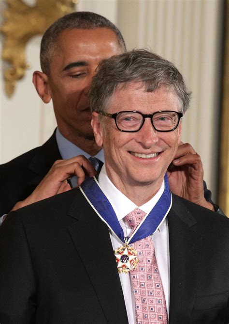 Bill gates according to forbes is the 2nd richest man in the world today with a net worth of under us$112.7 billion. Bill Gates, Barack Obama - Bill Gates Photos - Obama ...