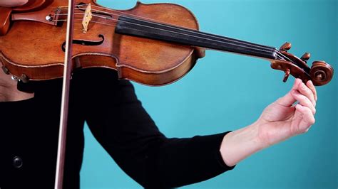 How To Tune The Strings Violin Lessons Youtube