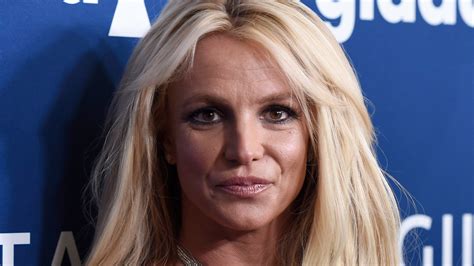 Britney Spearss Father Files To End Her Conservatorship The New York Times