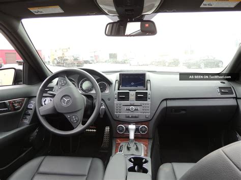 This generation, which was all new for 2008, changes little for 2011. 2011 Mercedes Benz C300 4matic