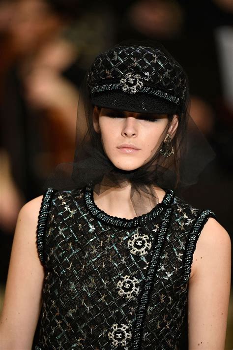 Chanel Autumnwinter 2018 Pre Fall Women Hats Fashion Fashion Chanel