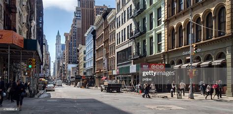 Street Scene On Broadway Manhattan New York High Res Stock Photo