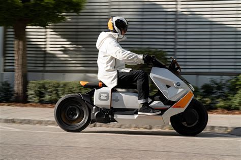 Radical Bmw Electric Scooter Revealed Ev Central