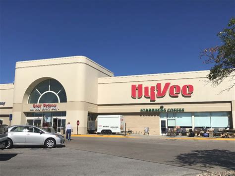 Hy-Vee Market Grille | Carroll, Iowa | Travel Iowa