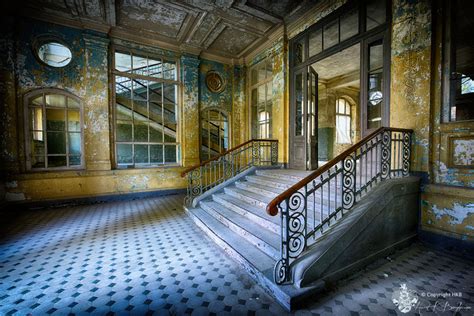 Made with boinx fotomagico photos by fritz zander music credits: Beelitz Heilstätten - Männerklinik und Baumkronenpfad