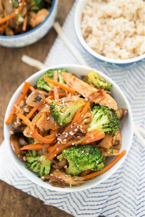 Omit the sliced pork for a vegetarian version. Easy Chicken Stir Fry