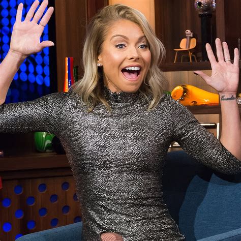 Kelly Ripa Claps Back At Weirdos Claiming Shes Missing A Foot