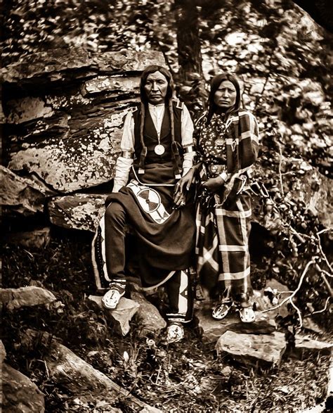 Arapaho Chief Yellow Bear And Wife 1875 Native American Pictures North American Indians