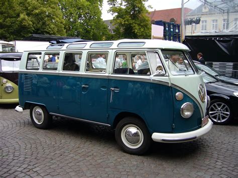 Maybe you would like to learn more about one of these? VW T1 Bus Achtsitzersondermodell der Jahrgänge 1963 - 1967 ...