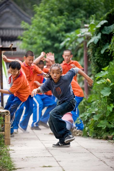 Джеки чан, джейден смит, тараджи п. Jaden Smith's 'The Karate Kid' Gets New Action Trailer