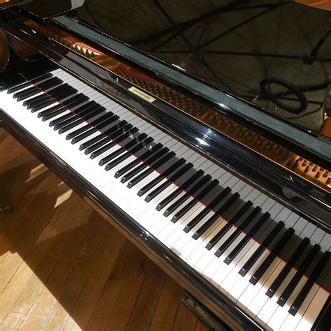 Used Yamaha C2 Disklavier Baby Grand Piano Black 5550243