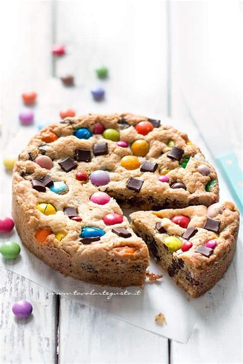 Preheat oven to 350 degrees. Torta Cookies con Smarties e M&M's golosissima! (Ricetta ...