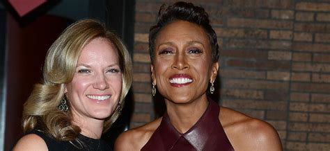 Robin Roberts Ties The Knot With Longtime Partner Amber Laign