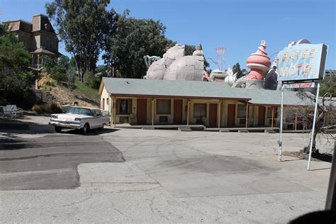 The Bates Motel And Psycho House On The Universal Studio T