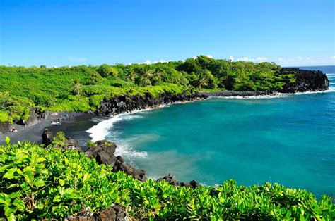 Black Sand Beach At Waianapanapa State Park Hana Maui Flickr