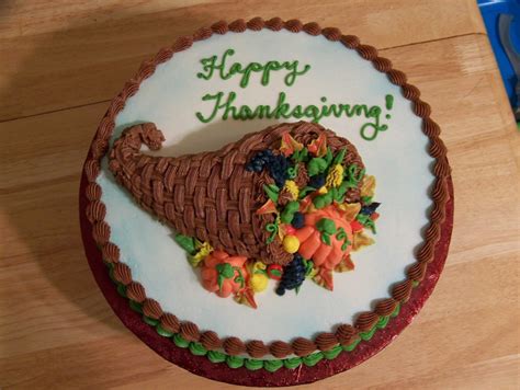Cornucopia Just A Thanksgiving Cake I Did For A Customer 12 Round With A Carved Cake