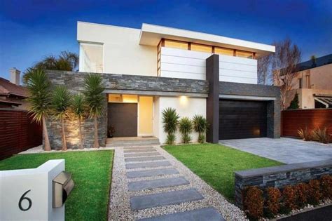 A Modern Front Yard For A Residential Landscape Design