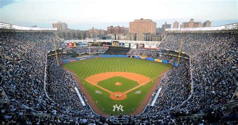 New York Yankees Stadium Enjoy The Grandeur Of Yankee Stadium New