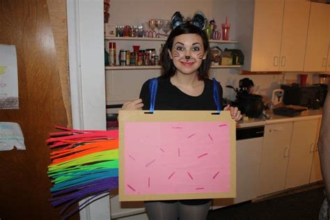32 Halloween Costumes For People Who Love The Internet