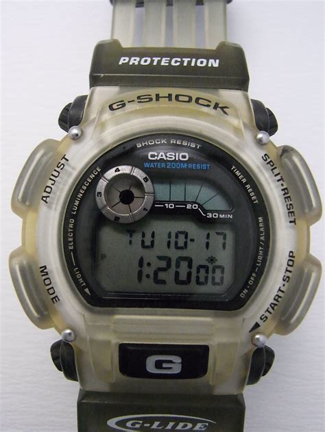 My watch is like 8 years old. 中古の G-SHOCK DW-9000 を販売 使用感のある中古（B） - タイムピークス
