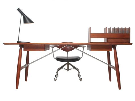 The Architects Desk By Hans Wegner At 1stdibs Retro Furniture Art