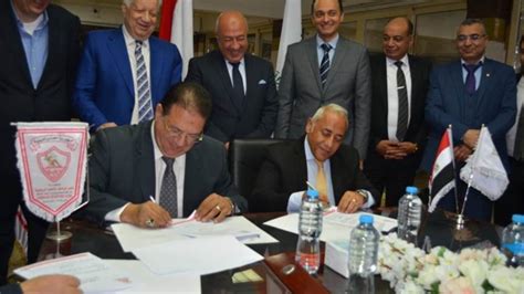 تعرف على فروع البنك الأهلى المصرى بتفاصيل كل فرع من فروع البنك ، العنوان ورقم التليفون و مواعيد العمل و خدمة العملاء بالاضافة الى الخدمات المقدمة من البنك الأهلى المصرى. المستقبل الاقتصادي | بالصور.. «البنك الأهلي» يوقع بروتوكول ...