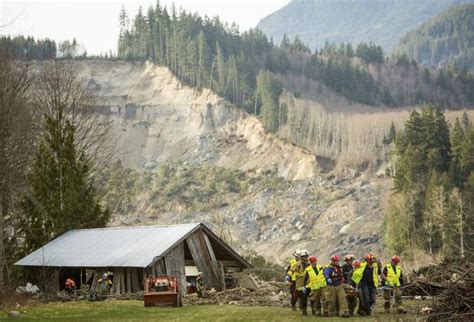 Washington Mudslides Confirmed Death Toll Rises To 16 Rescuers May Have Located 8 More Bodies