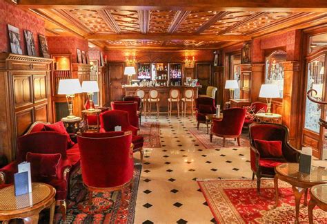 Inside The Bar Hemingway Ritz Paris Hotel Regina Paris Luxury Bar Hotel