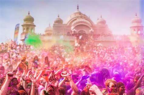 Holi Festival Of Colours Indian Festivals Taj Mahal Vibrant Holiday
