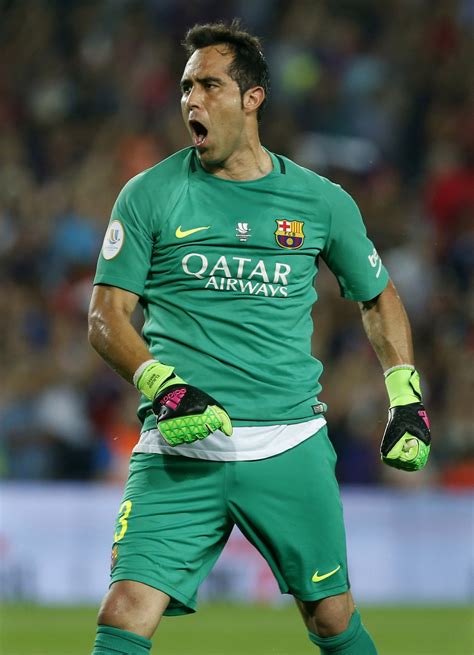 Claudio andrés bravo muñoz (spanish pronunciation: Claudio Bravo, traspasado al City por 18 millones de euros