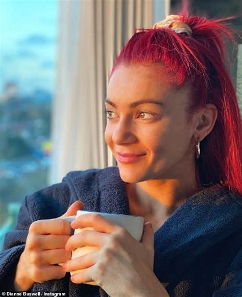 Strictlys Dianne Buswell Swaps Her Glamorous Blue Dance Costume For A