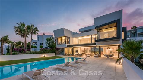 Villa Moderne De Luxe Neuve Vue Imprenable à Vendre à Marbella Benahavis