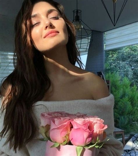 Most Beautiful Women Beautiful People Hande Erçel Instagram Boutique
