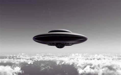 New Shocking Claim 33 Flying Saucers Appeared Over Waco Air Force Base