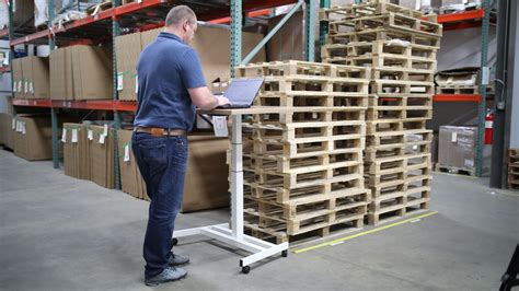5 Advantages Of Using A Warehouse Staffing Agency