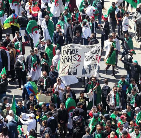 August 2008 anschlag auf einen polizeikonvoi bei skikda (algerien), 13 tote. Massenproteste in Algerien: „Wir sind so viele, und ...