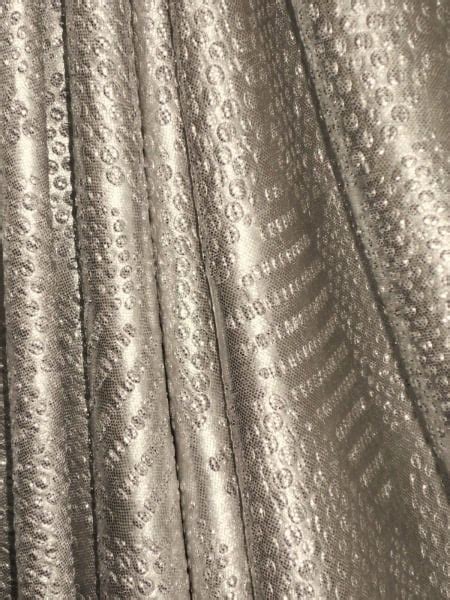 Metallic Foil Lurex Stretch Fabric Silvermatt Gold Sq179 Glslv