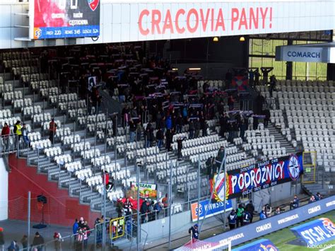 Raków częstochowa is a polish football club based in częstochowa, in southern poland. Galeria: Cracovia - Raków Częstochowa (2019-12-08 ...