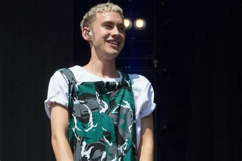 Lead singer of @yearsandyears & ritchie tozer in #itsasin(he/him). Olly Alexander is King of butt selfies