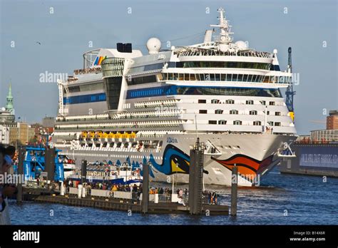 Aida Diva Cruise Ship Hi Res Stock Photography And Images Alamy