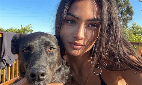 Victorias Secret Model Kelly Gale Shows Off Her Ample Cleavage In A