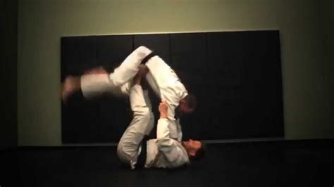 Royce Gracie Jiu Jitsu Self Defense Youtube