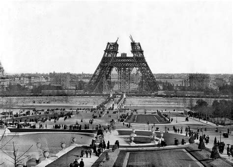 Tour Eiffel En Construction 1887 1889 ⋆ Photos Historiques Rares Et