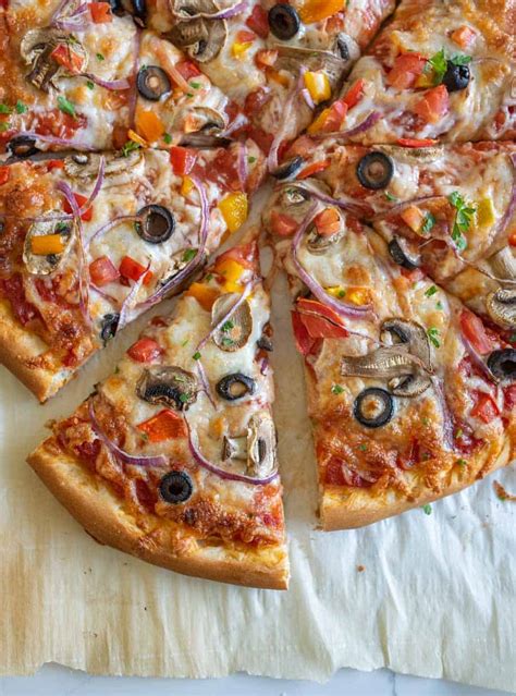 Easy Veggie Pizza Recipe Homemade Pizza With Fresh Veggies