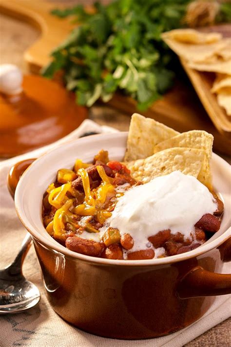 Once it's hot, add the onion and carrots and sauté until tender, about 4 minutes. Paula Deen's Taco Soup Recipe | Paula deans taco soup ...