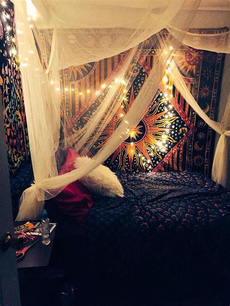 Good vibes only, wall decor, poster word art, dorm decor, vibes, bright, neon, digital art print, typography, teen decor, room. The 25+ best Stoner room ideas on Pinterest | Stoner ...