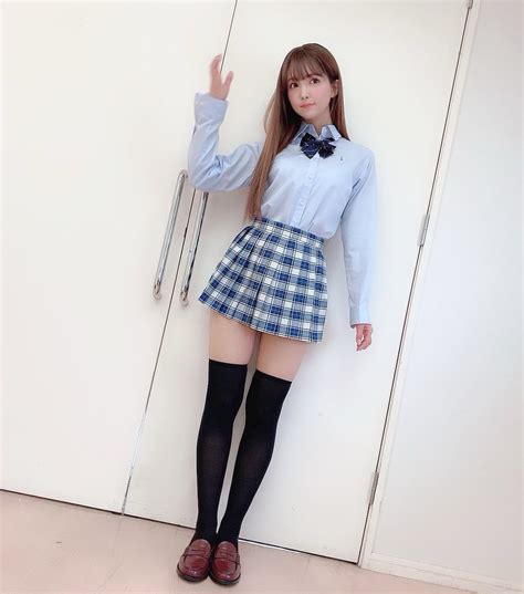 三上悠亜 yua mikamiのツイート 絶対領域すきやろ AV女優のTwitterまとめSexyGirlsTweet