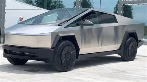 Tesla Cybertruck ın neden geciktiği ortaya çıktı