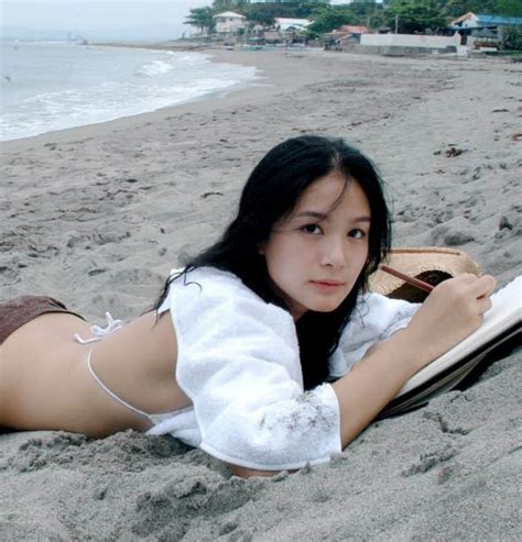 ‘she Was 21’ Heart Evangelista Shares Throwback Beach Photos Latest Chika